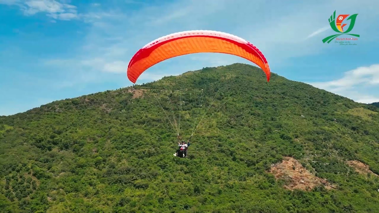Dù lượn Kon Tum